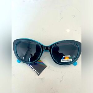 Retro Cat Eye Sunglasses, Polarized, Black & Bright Blue, New with Tags!